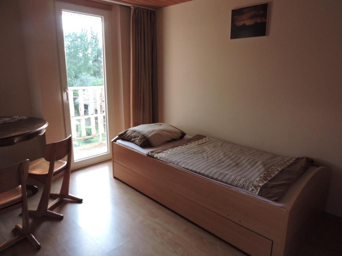 Apartmán Grosses Ferienhaus Plattensee Balaton - Nyaralo Haz 6 Szobaval, 5 Fuerdoszobaval, 3000 Nm Szolad Exteriér fotografie