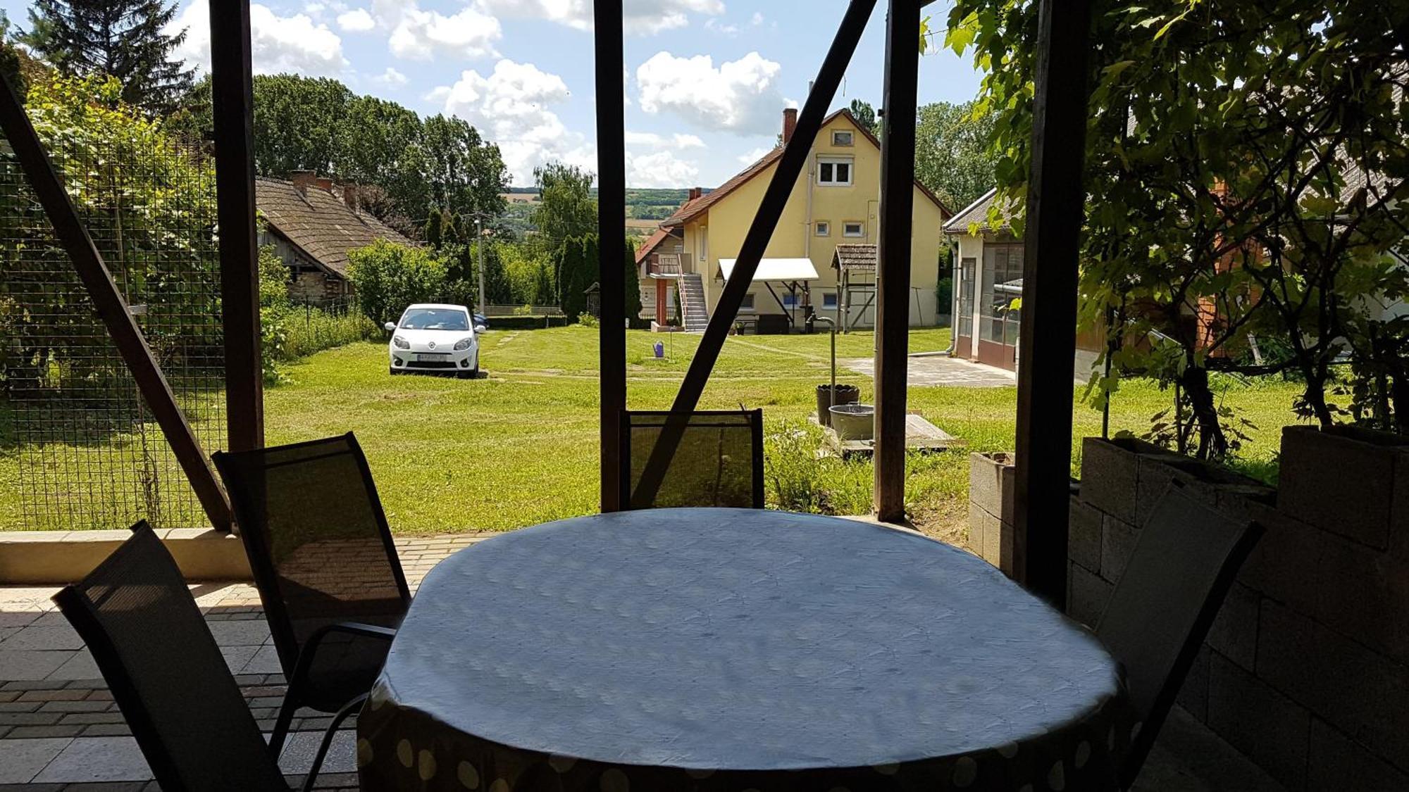 Apartmán Grosses Ferienhaus Plattensee Balaton - Nyaralo Haz 6 Szobaval, 5 Fuerdoszobaval, 3000 Nm Szolad Exteriér fotografie